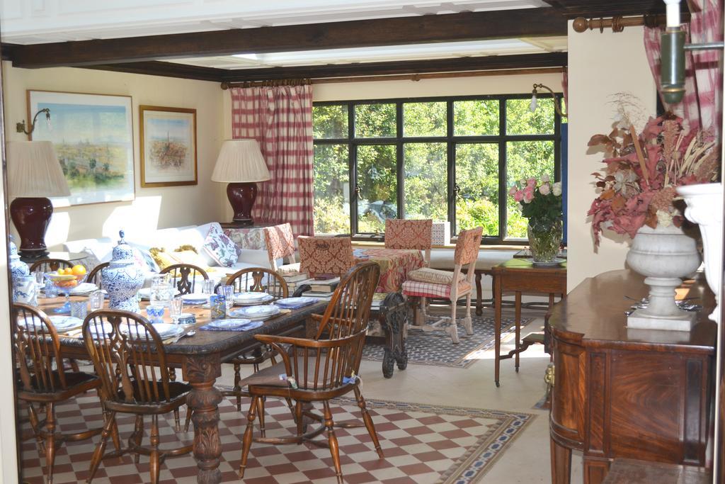 Hambledon House Bed & Breakfast Godalming Exterior photo